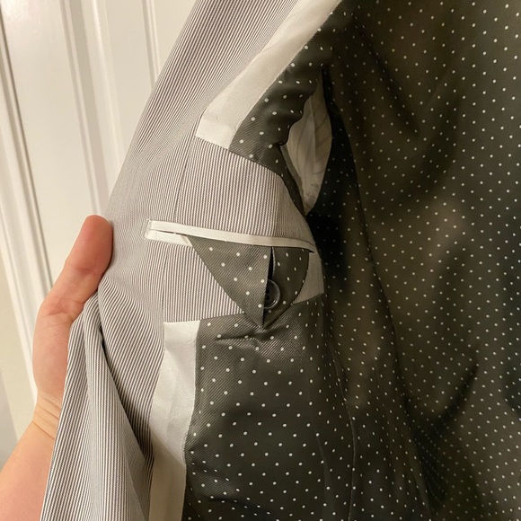 Men’s Express Slim Fit Suit - Picture 8 of 14